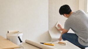 壁紙 DIY 膠水怎麼選？看懂壁紙膠種類與施工技巧避免脫落